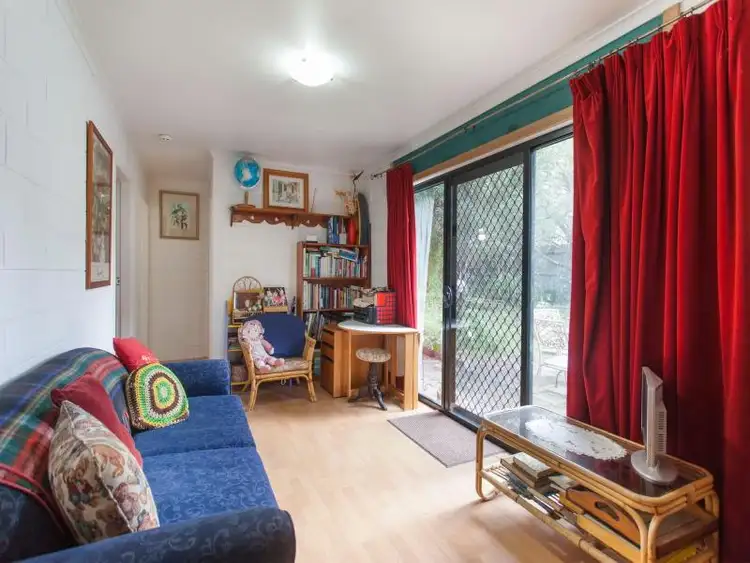 Fourth view of Homely house listing, 10 Glazebury Court, Langwarrin VIC 3910