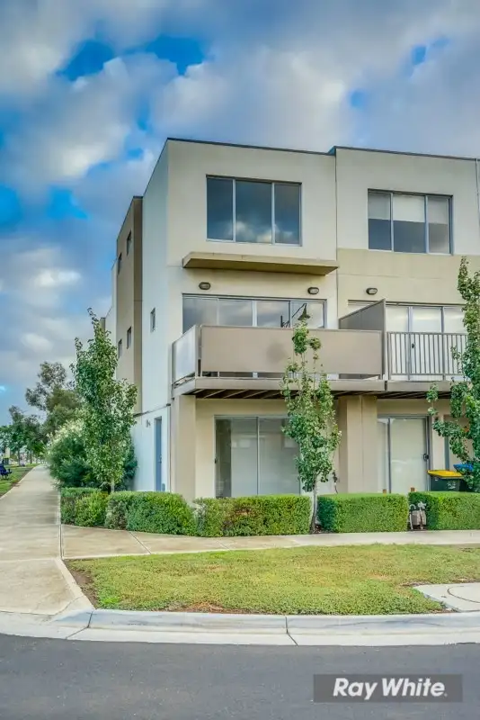 1/1 Clearwater rise Parade, Truganina VIC 3029