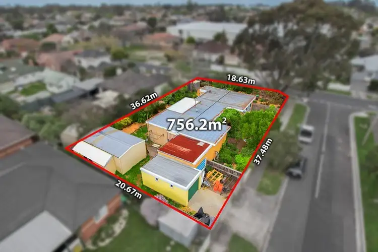Main view of Homely house listing, 39 Paloma Street, Bentleigh East VIC 3165