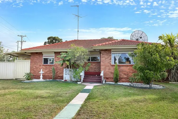 Main view of Homely house listing, 31 Bougainville Road, Lethbridge Park NSW 2770