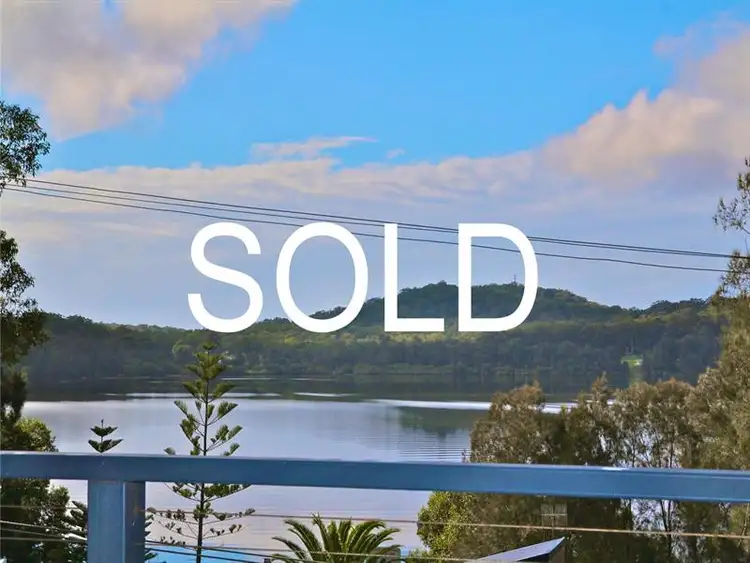 127 Broadwater Drive, Saratoga NSW 2251