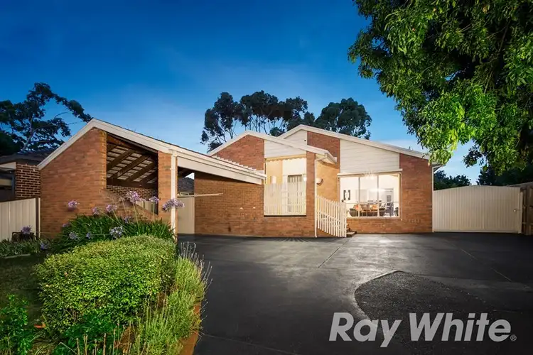 28 Chappell Drive, Wantirna South VIC 3152