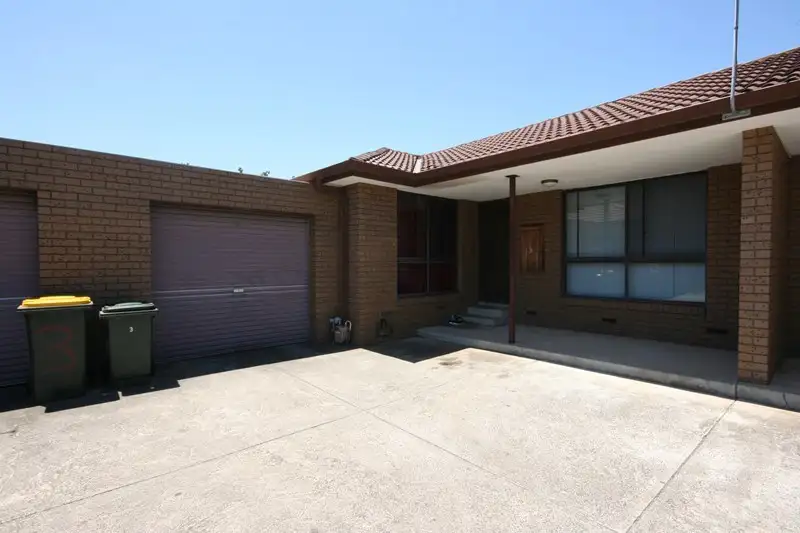 Main view of Homely unit listing, 3/30-32 Ivanhoe Avenue, St Albans VIC 3021