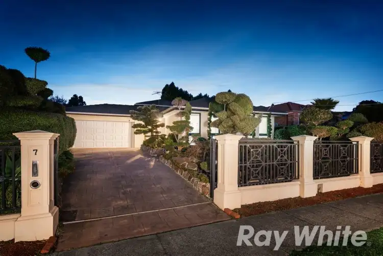 7 Cathies Lane, Wantirna South VIC 3152