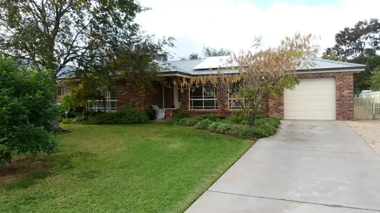 73 York Street, Forbes NSW 2871