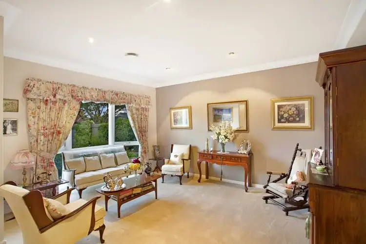 Fifth view of Homely house listing, 4 Degg Court, Aspendale Gardens VIC 3195
