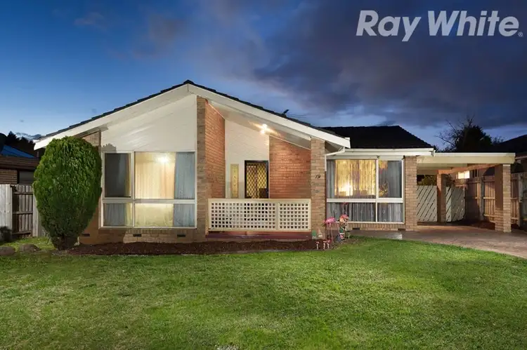 19 Wenden Road, Mill Park VIC 3082