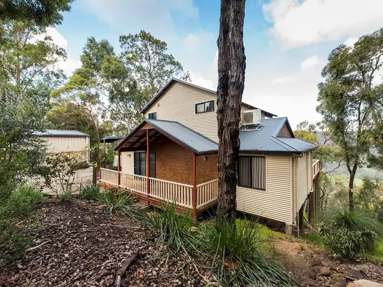 23 Contour Road, Roleystone WA 6111