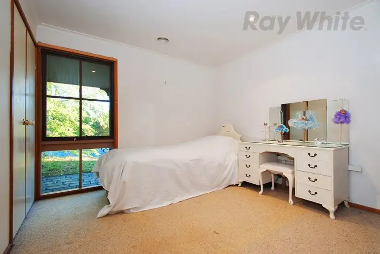 Fourth view of Homely house listing, 33 LEMONGROVE Crescent, Croydon Hills VIC 3136