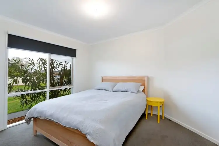 Fifth view of Homely house listing, 1 Erica Court, Mount Martha VIC 3934