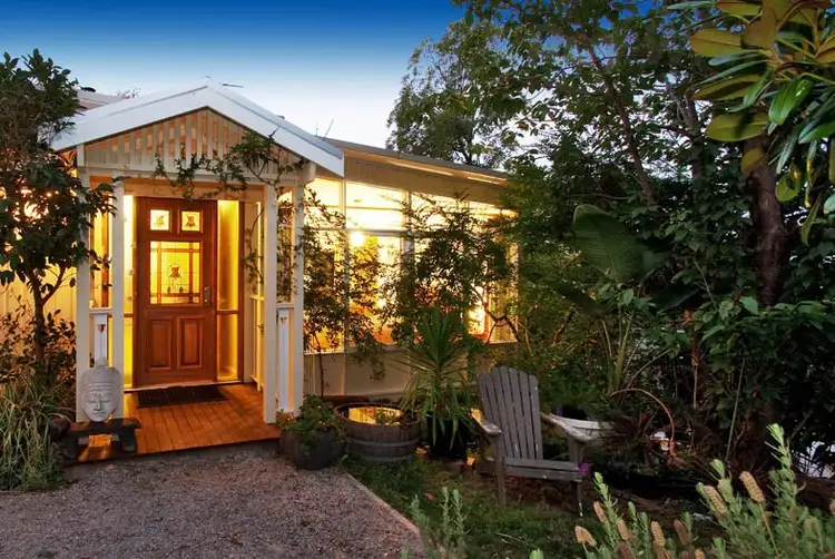 28 STIRLING Road, Croydon VIC 3136