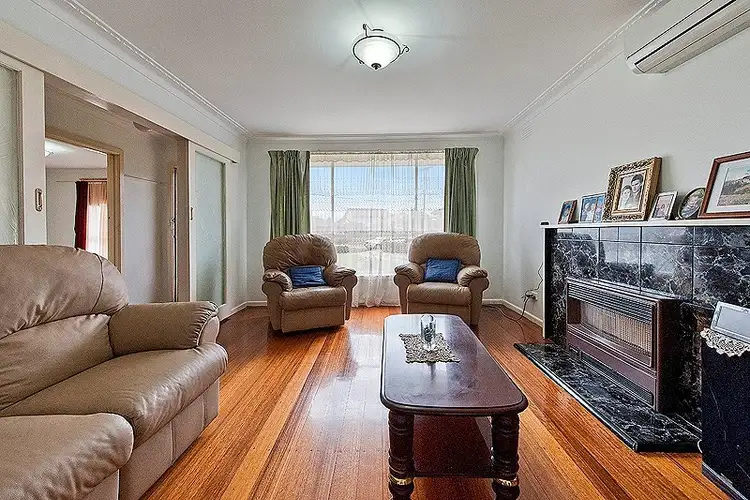 Fifth view of Homely house listing, 8 Ashley Court, Thomastown VIC 3074