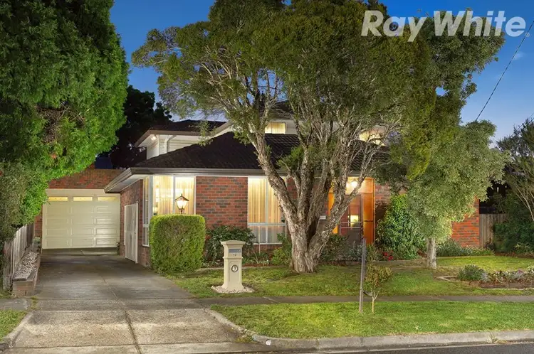 17 Dendaryl Drive, Bundoora VIC 3083