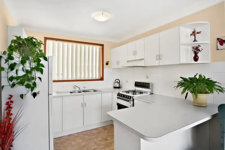 Second view of Homely villa listing, 9/5 Madden Street, Oak Flats NSW 2529
