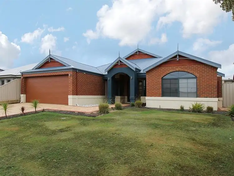 77 Waterfoot Loop, Canning Vale WA 6155