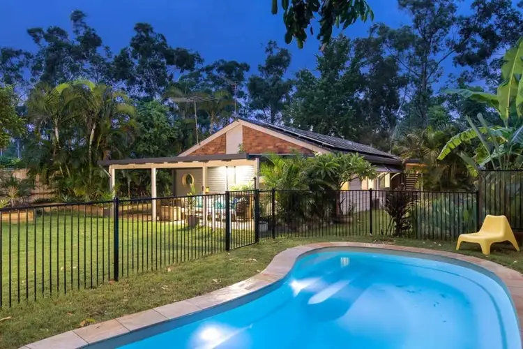6 Nawalla Court, Karana Downs QLD 4306