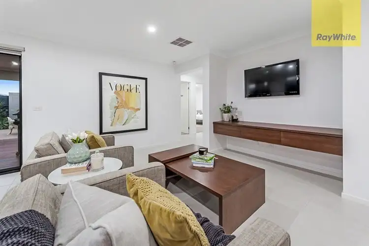 Sixth view of Homely house listing, 17 Leveque Loop, Craigieburn VIC 3064