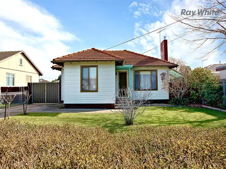 2 Williams Road, Laverton VIC 3028