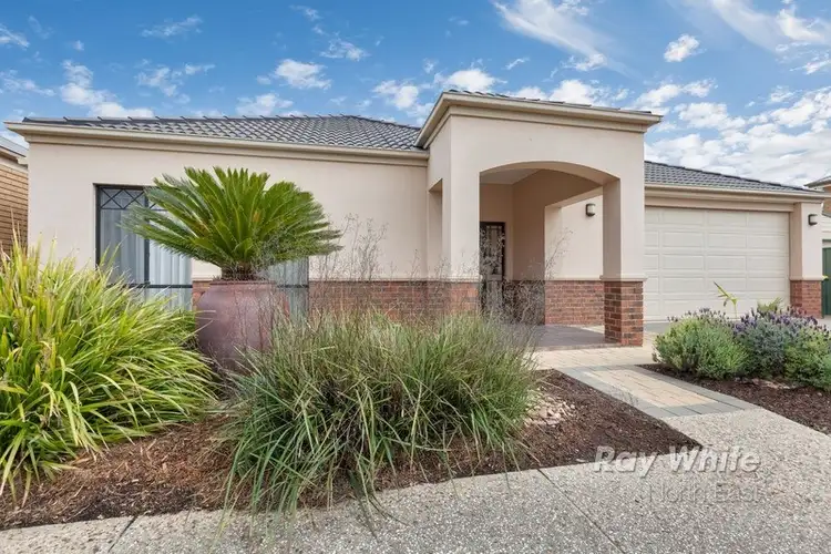 7 Weatherstone Crescent, Mawson Lakes SA 5095