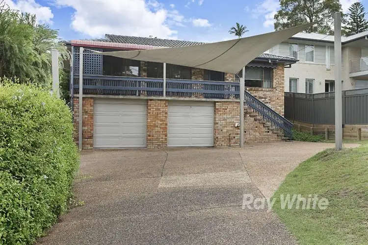 10 Roy Avenue, Bolton Point NSW 2283