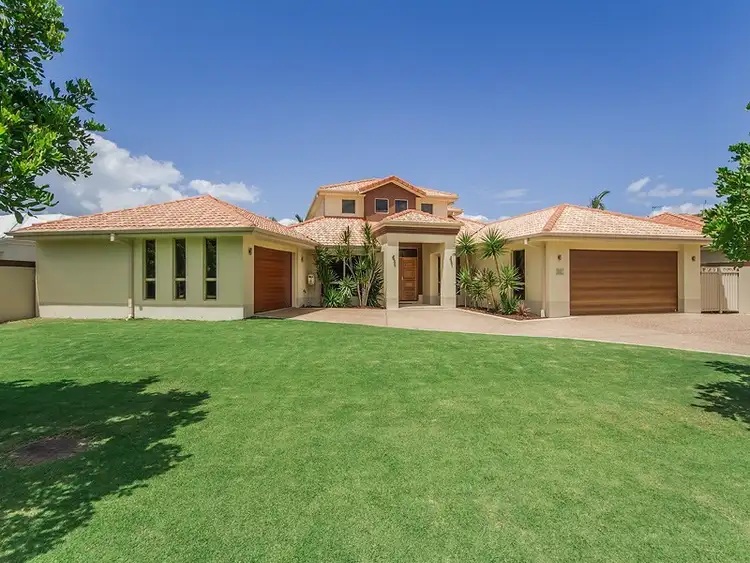 32 Calmwater Crescent, Helensvale QLD 4212