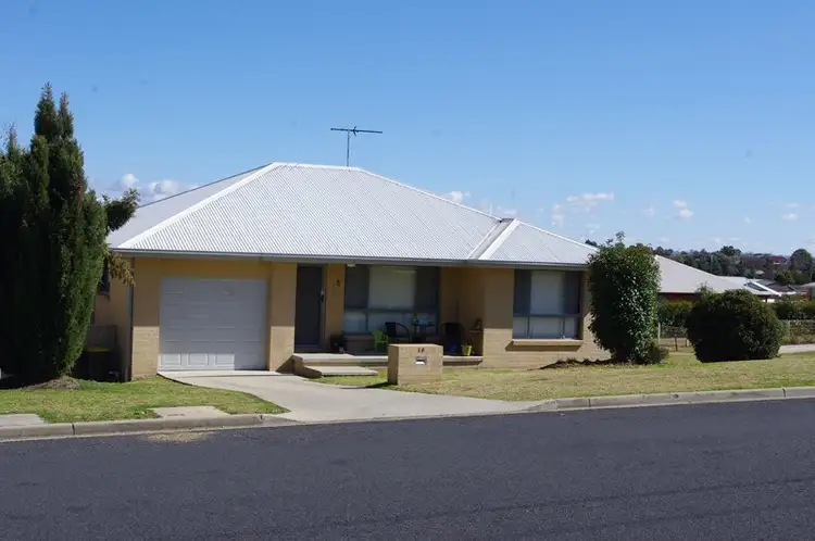 18 Lake Inverell Drive, Inverell NSW 2360