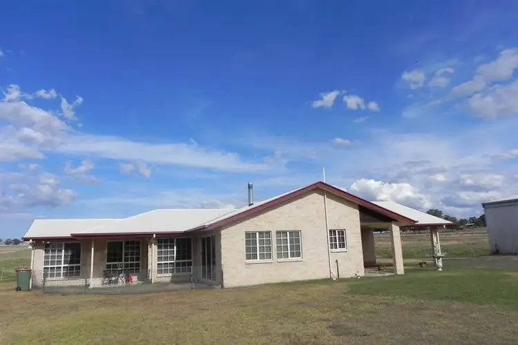 32 Lochaber Road, Pittsworth QLD 4356