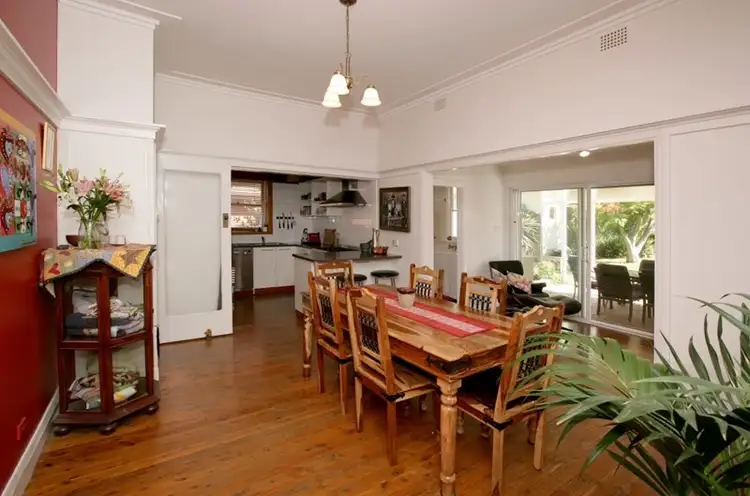 25 Wooden Street, Turvey Park NSW 2650