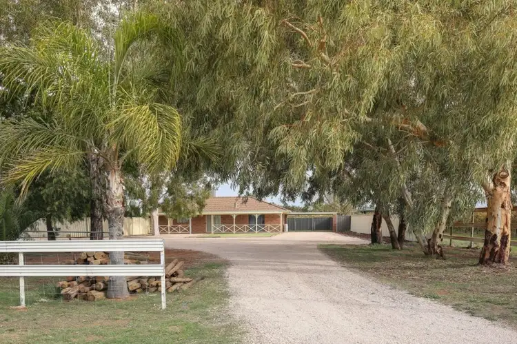 Fourth view of Homely house listing, 104 Kulkyne Way, Red Cliffs VIC 3496