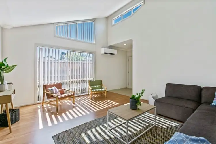 Second view of Homely unit listing, 4/235 Scoresby Road, Boronia VIC 3155