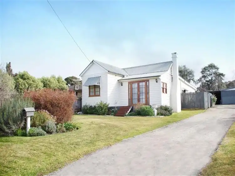 16 Lyell Street, Mittagong NSW 2575