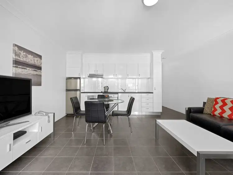 Third view of Homely apartment listing, 1/27 Birley Street, Spring Hill QLD 4000
