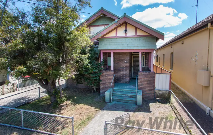 74 James Street, Hamilton NSW 2303