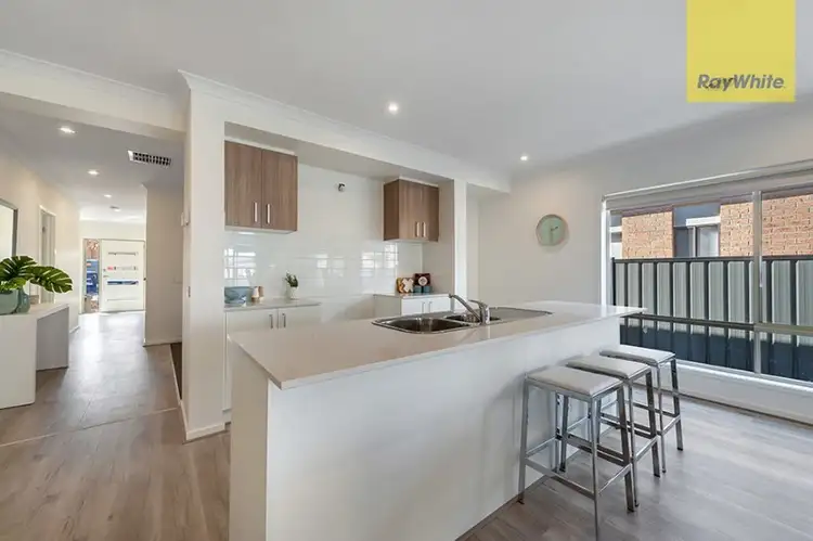 Second view of Homely house listing, 5 Angove Street, Craigieburn VIC 3064