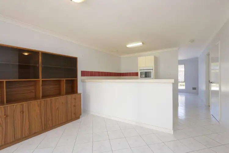 Fifth view of Homely house listing, 4/5 Flametree Place, Beechboro WA 6063