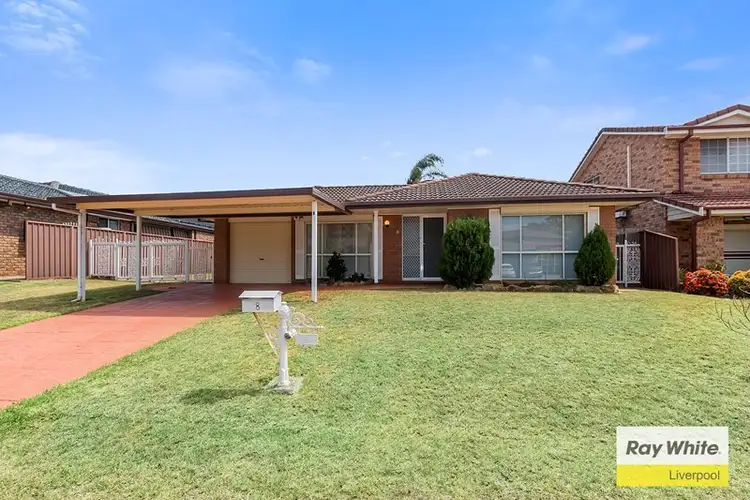 8 Strawberry Road, Casula NSW 2170