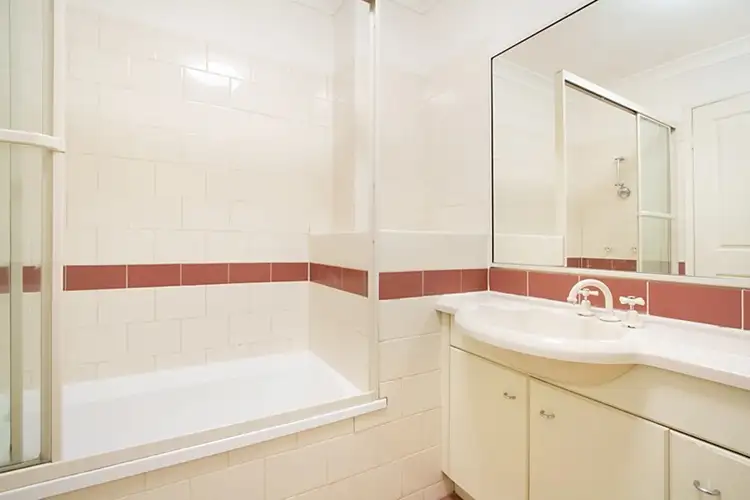 Seventh view of Homely house listing, 5/19 Doyalson Place, Helensvale QLD 4212
