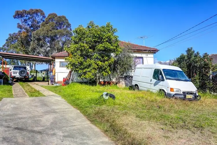 30 Warrumbungle Street, Fairfield West NSW 2165