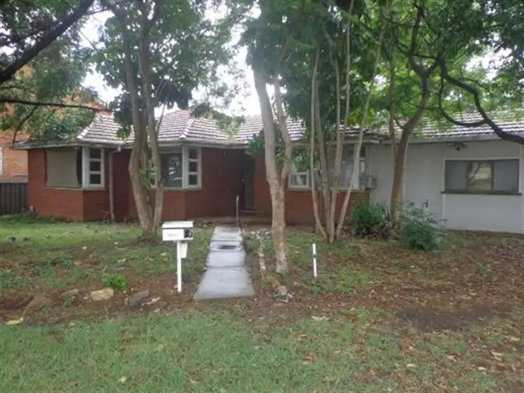 2B Hiland Crescent, Smithfield NSW 2164