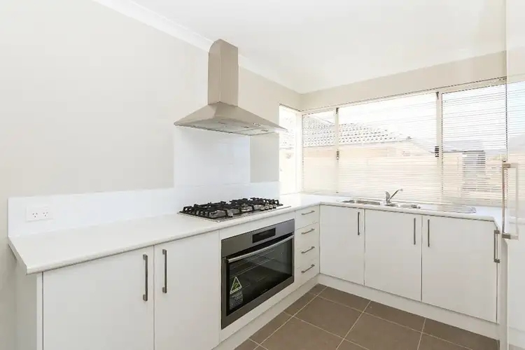 1/10 Engle Close, Maddington WA 6109
