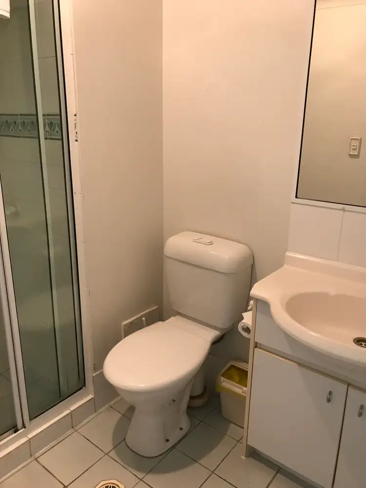 Sixth view of Homely unit listing, 2/125 Frank Street, Labrador QLD 4215