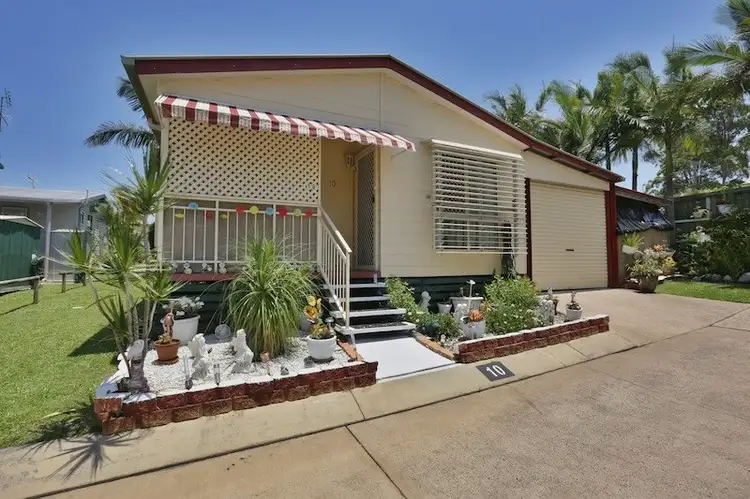 Villa 10 'Empress Park' 65 Caloundra Road