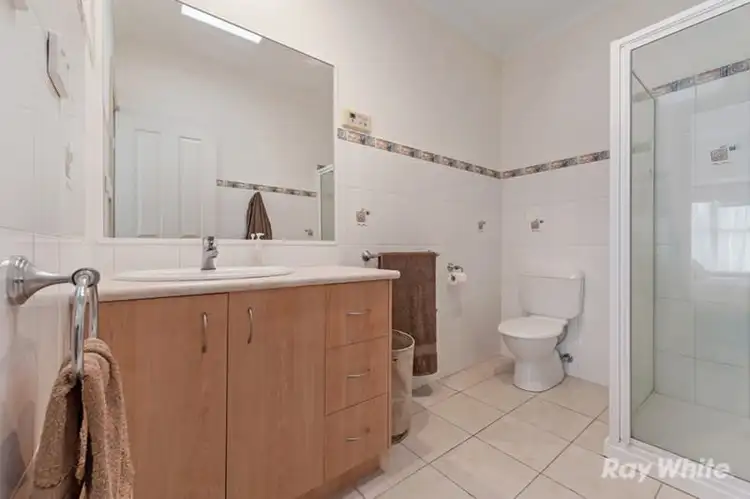 Sixth view of Homely house listing, 19 Yendon Close, Caroline Springs VIC 3023