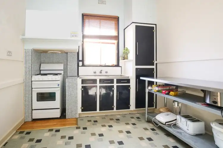 Fourth view of Homely house listing, 10 Hunter Street, Mildura VIC 3500