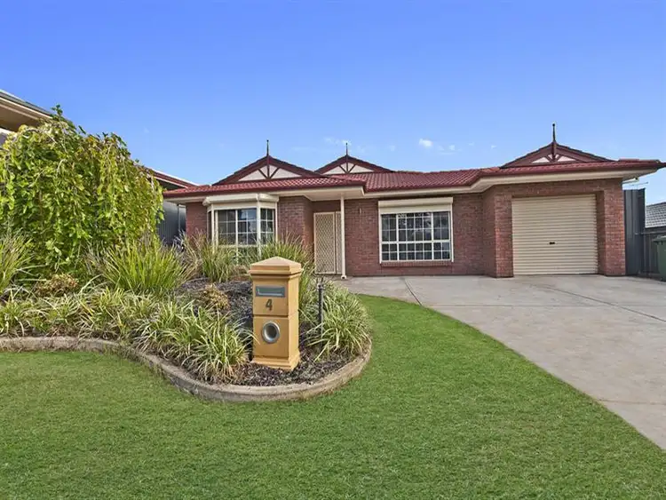 4 Trowbridge Circuit, Gulfview Heights SA 5096