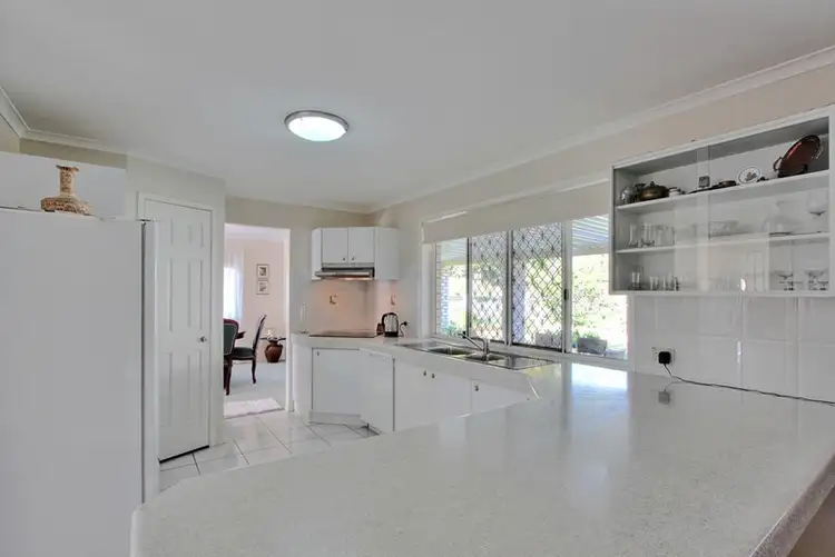 Fifth view of Homely house listing, 2 Bauhinia Close, Eight Mile Plains QLD 4113