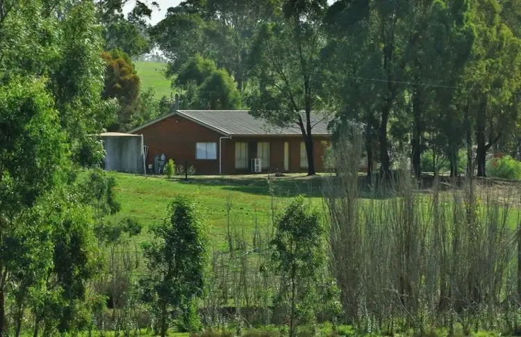 37 Adairs Lane, Heathcote VIC 3523