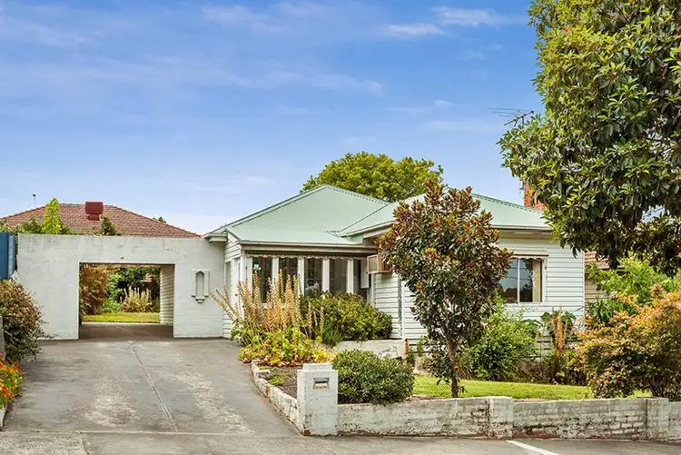 8 Kerrimuir Street, Box Hill North VIC 3129