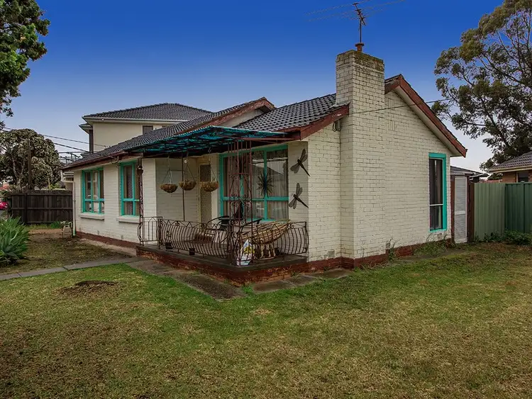 14 Moffat Street, St Albans VIC 3021