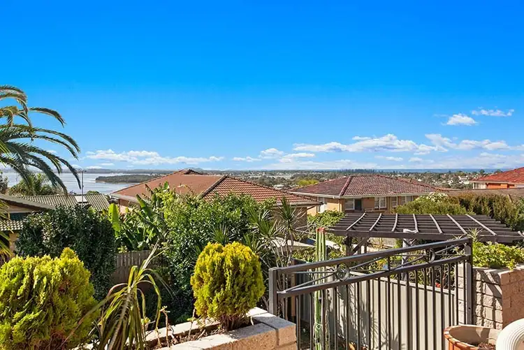 60 Cuthbert Drive, Mount Warrigal NSW 2528